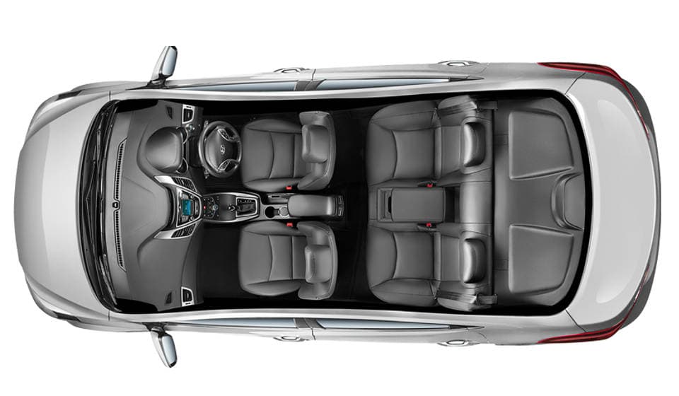 Hyundai Elantra thumbnail 12