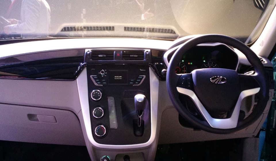 Mahindra XUV100 thumbnail 13
