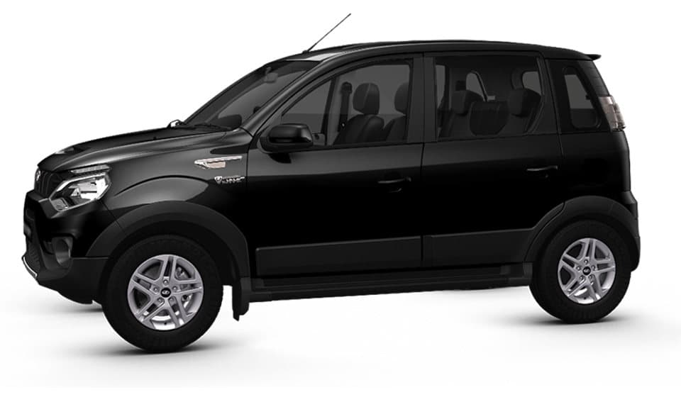 Mahindra NuvoSport thumbnail 2