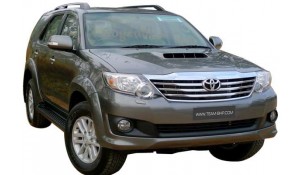 Toyota Fortuner 2012 4x2 MT