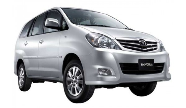 Toyota Innova 2012 2.5 E PS 7 STR BS-III